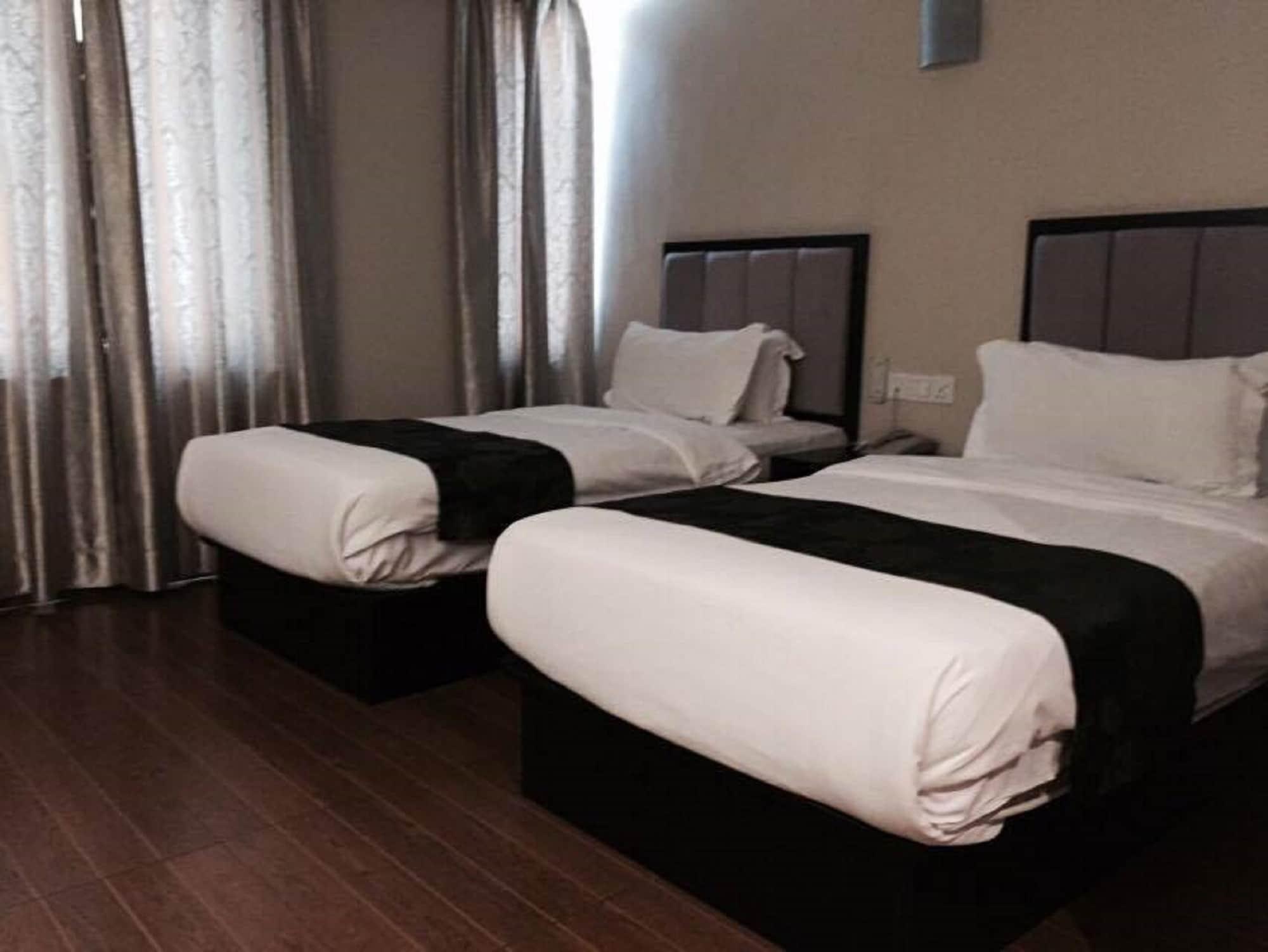 Kk Waterfront Hotel Kota Kinabalu Kültér fotó